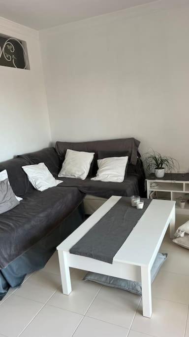 פואנגירולה Apartamento Marina Del Sol 121 מראה חיצוני תמונה